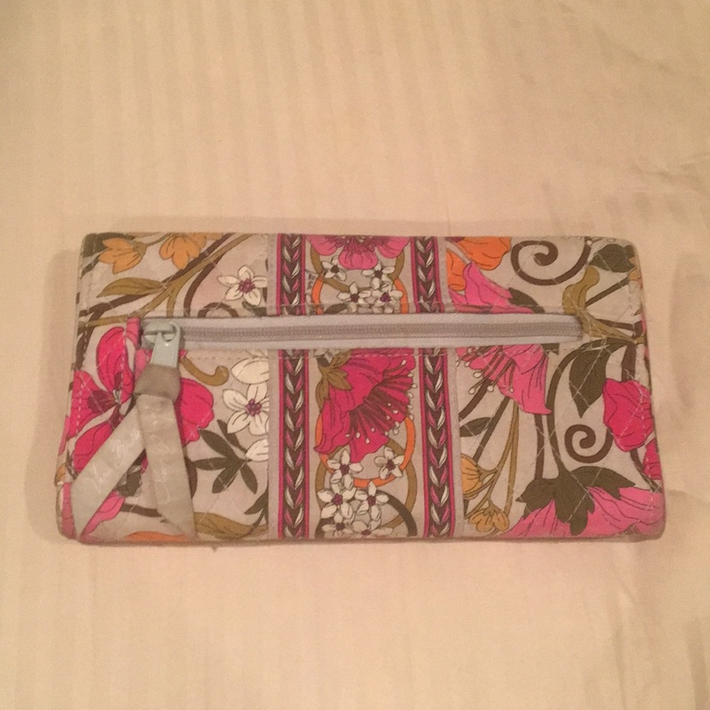Vera Bradley Tea Party trifold wallet - Picture 2 of 3